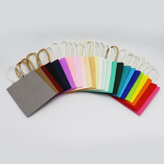 Wholesale Exquisite Paper Packaging Gift Bags for Giving Gifts 